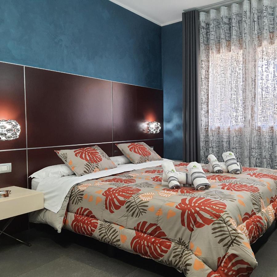 Manu'S Guest Suite Cosenza Exterior photo