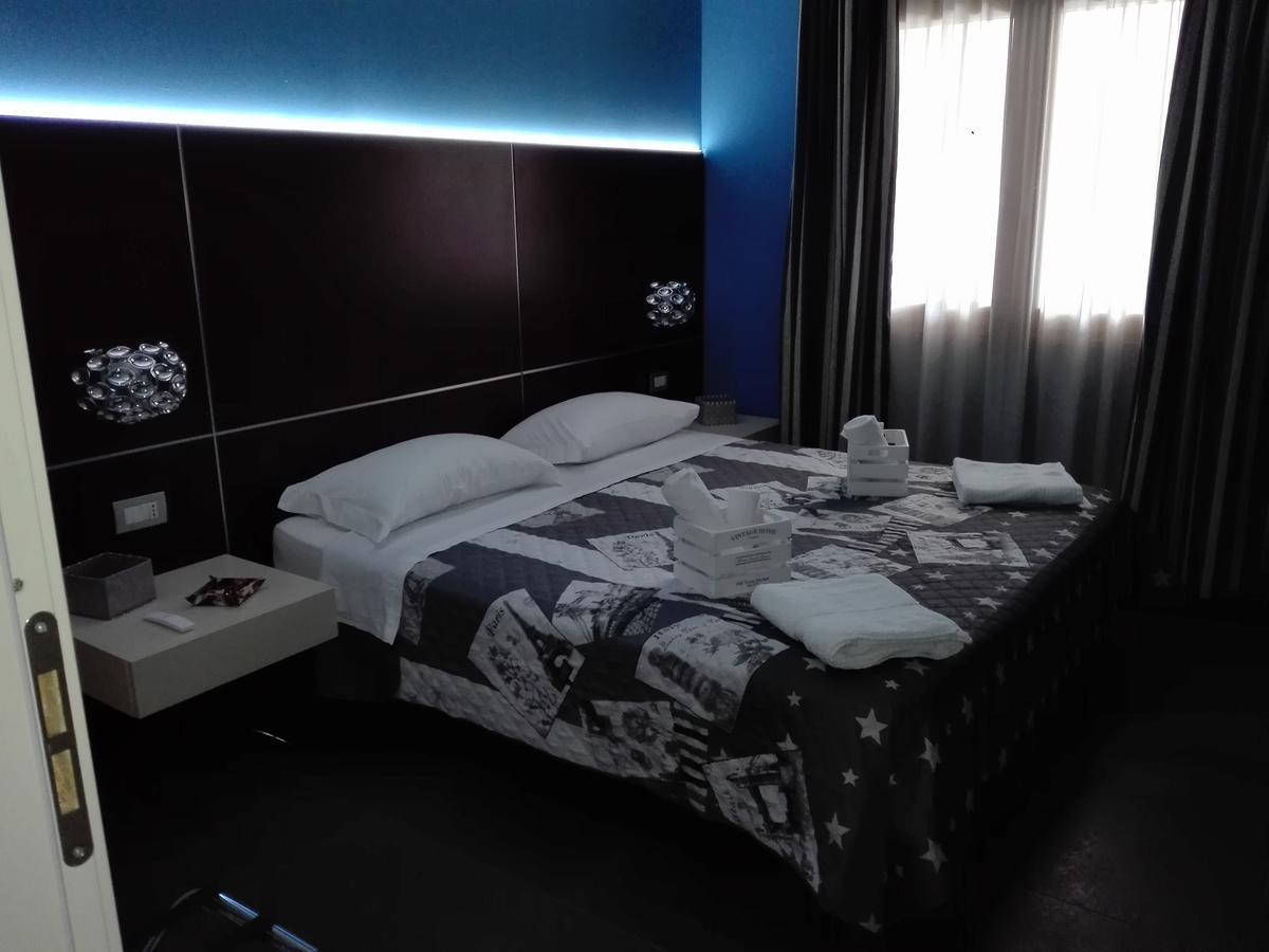 Manu'S Guest Suite Cosenza Exterior photo